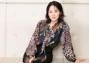 投稿についてもっと詳しく 遅咲きの華、その強靭な魂：女優・吉田羊の「借金時代」と逆転劇