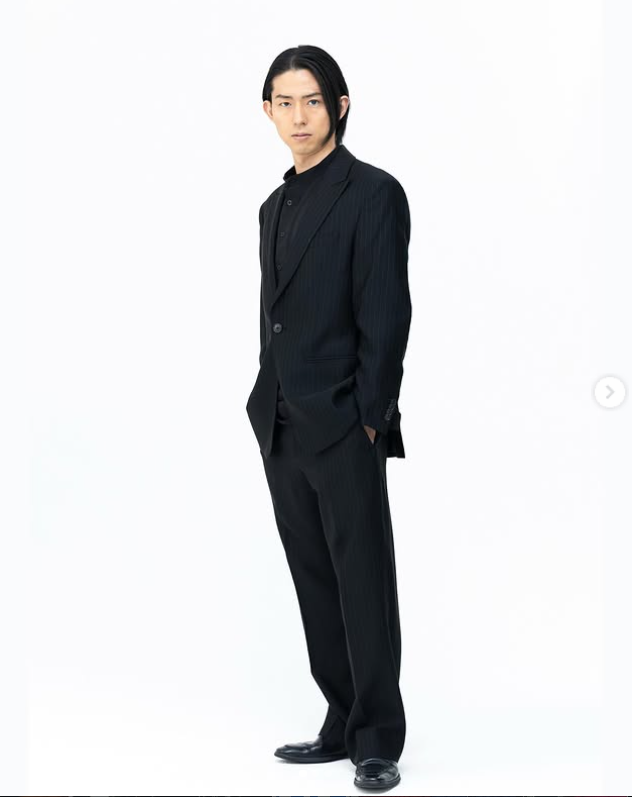 あなたが現在見ているのは 【手塚日南人】父・真田広之譲りの才能が開花！異色の経歴を持つ実力派俳優の現在と魅力