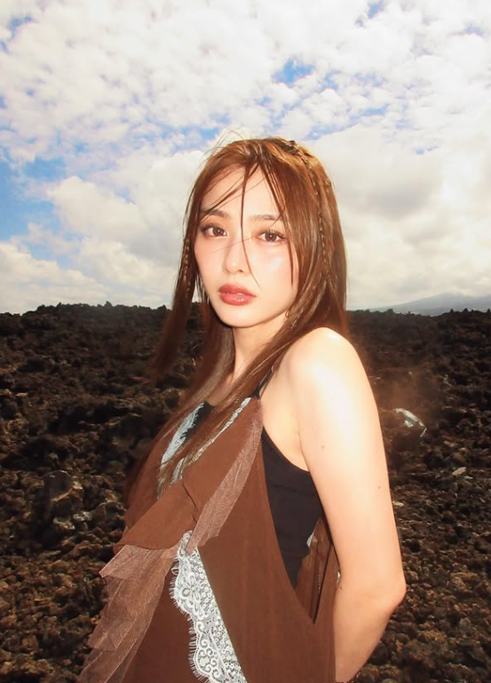 あなたが現在見ているのは 内田理央のギャップ萌えが止まらない！スカウトから「恋多き女優」の噂、オタクすぎる素顔まで徹底解剖